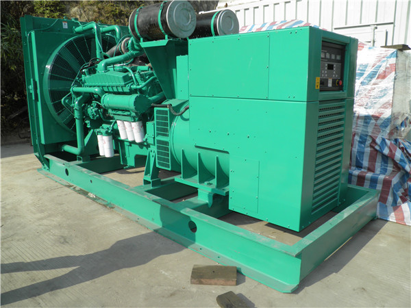 北流出租发电机 发电机组厂家：柴油发电机组的控制屏的作用是什么？