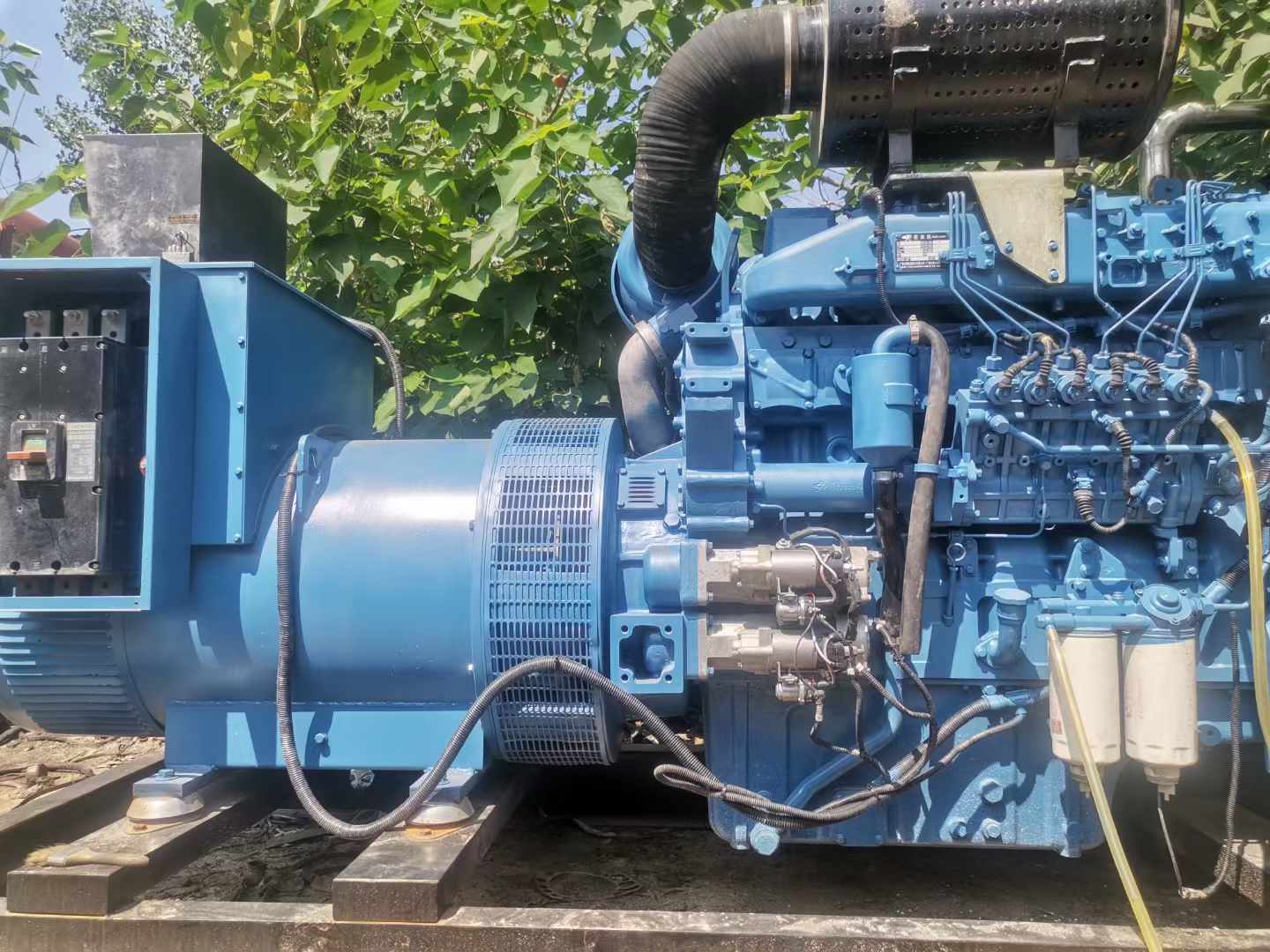 北流详细说明降低 800kW 柴油发电机输出电流波动的方法